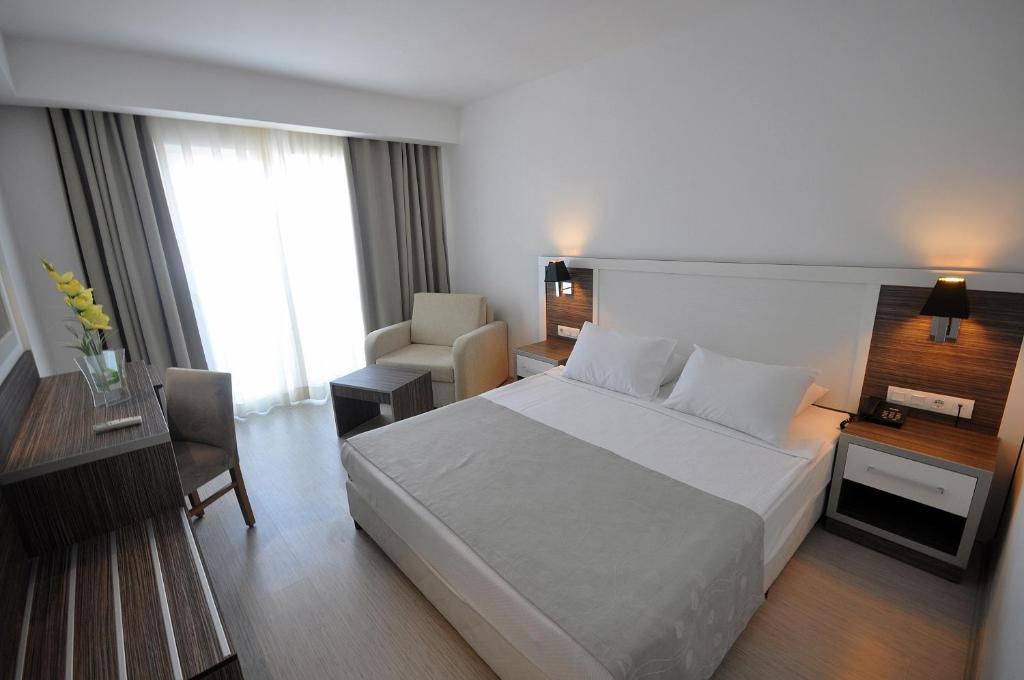 Club Shark Hotel Gümbet Quarto foto
