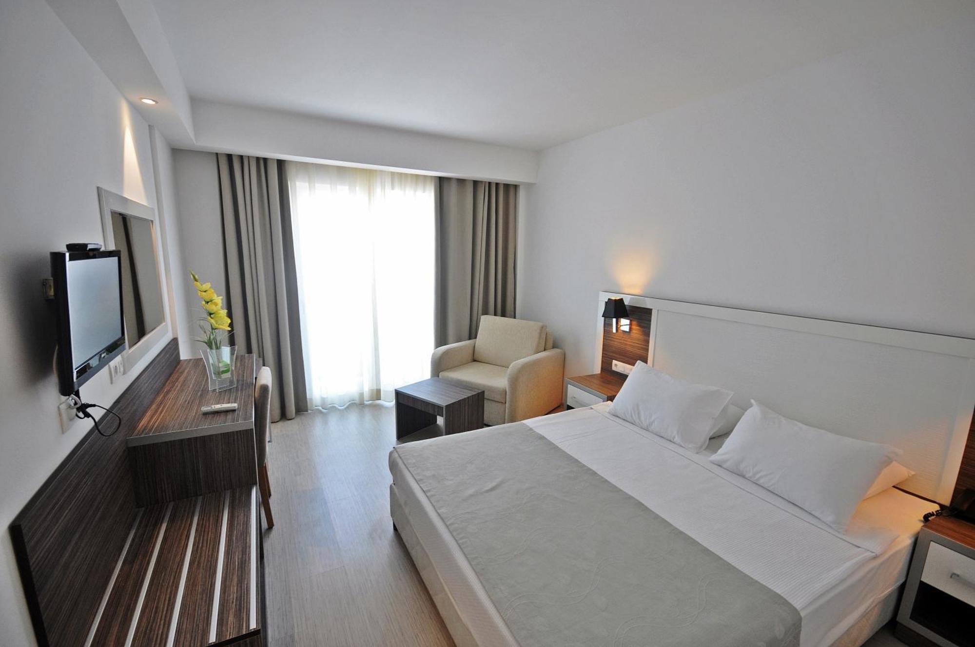 Club Shark Hotel Gümbet Quarto foto